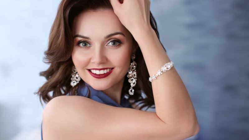 להתאים את העגילים לאירוע